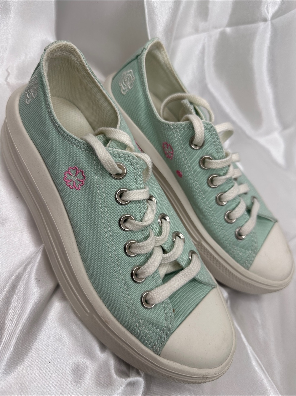 Converse Women's Light Green Platform Sneakers